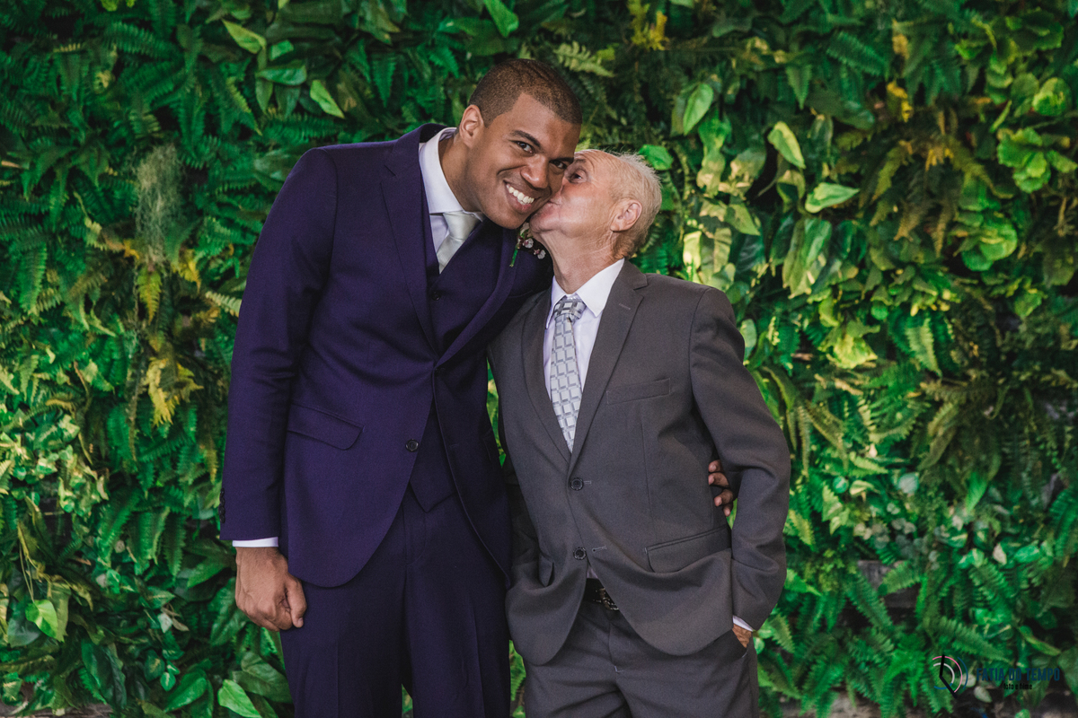 sitio são jorge, noivo negro, noiva negra, noiva black power, casamento no campo, casamento no sitio são jorge, casamento rustico, pepper drinks, odeon decorações, decoração boho, casamento boho, maquiagem em noiva negra, fotos de noiva negra, 