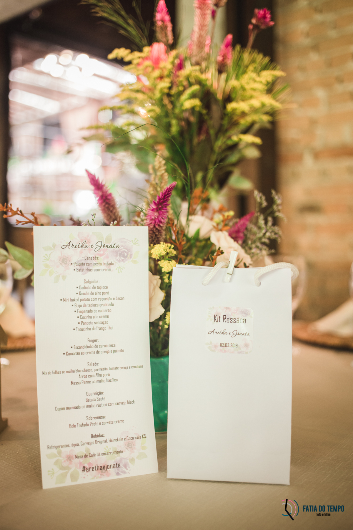 sitio são jorge, noivo negro, noiva negra, noiva black power, casamento no campo, casamento no sitio são jorge, casamento rustico, pepper drinks, odeon decorações, decoração boho, casamento boho, maquiagem em noiva negra, fotos de noiva negra, 