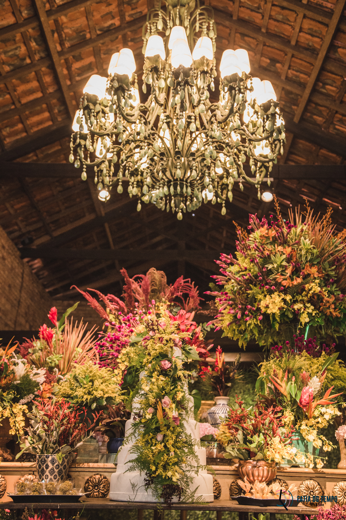 sitio são jorge, noivo negro, noiva negra, noiva black power, casamento no campo, casamento no sitio são jorge, casamento rustico, pepper drinks, odeon decorações, decoração boho, casamento boho, maquiagem em noiva negra, fotos de noiva negra, 