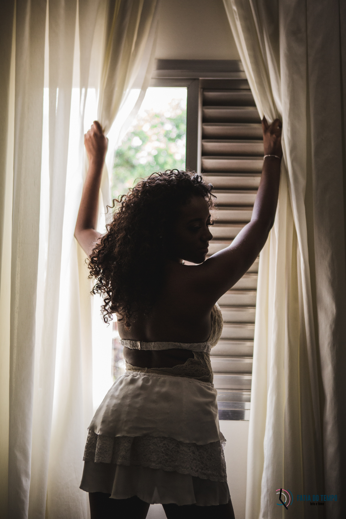 sitio são jorge, noivo negro, noiva negra, noiva black power, casamento no campo, casamento no sitio são jorge, casamento rustico, pepper drinks, odeon decorações, decoração boho, casamento boho, maquiagem em noiva negra, fotos de noiva negra, 