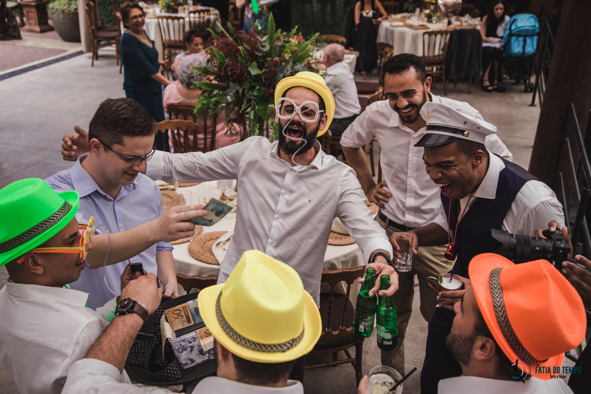 sitio são jorge, noivo negro, noiva negra, noiva black power, casamento no campo, casamento no sitio são jorge, casamento rustico, pepper drinks, odeon decorações, decoração boho, casamento boho, maquiagem em noiva negra, fotos de noiva negra, 