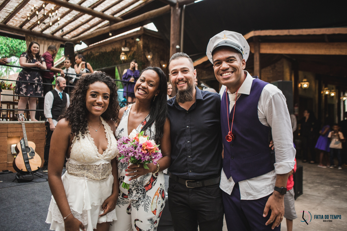 sitio são jorge, noivo negro, noiva negra, noiva black power, casamento no campo, casamento no sitio são jorge, casamento rustico, pepper drinks, odeon decorações, decoração boho, casamento boho, maquiagem em noiva negra, fotos de noiva negra, 