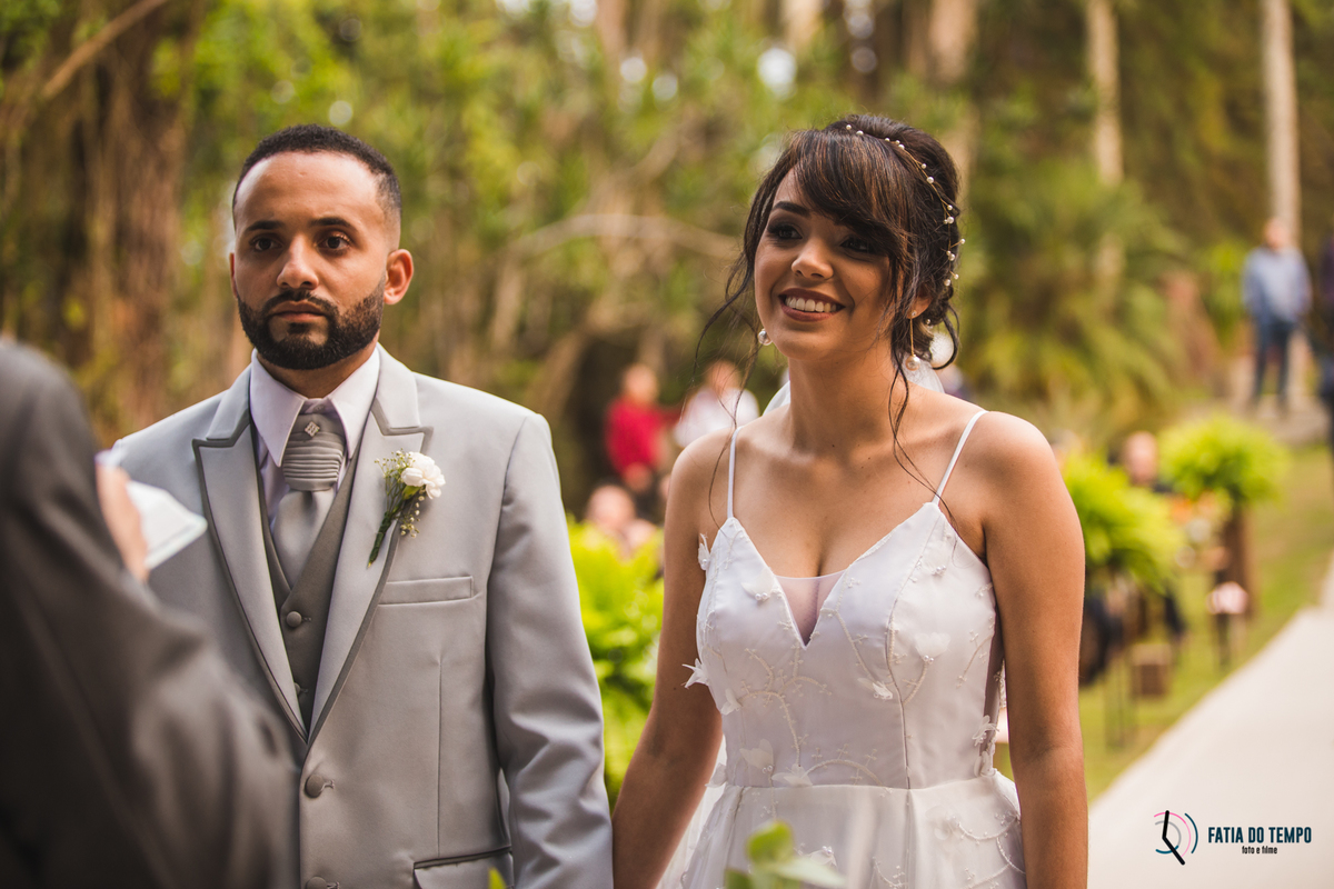 chácara recanto verde, chácara em suzano, casamento no campo, casamento em chácara, vestido de noiva, noiva morena, decoração boho, diy casamento, decoração diy, casamento ao ar livre, casamento com verde, decoração colorida, casamento de dia