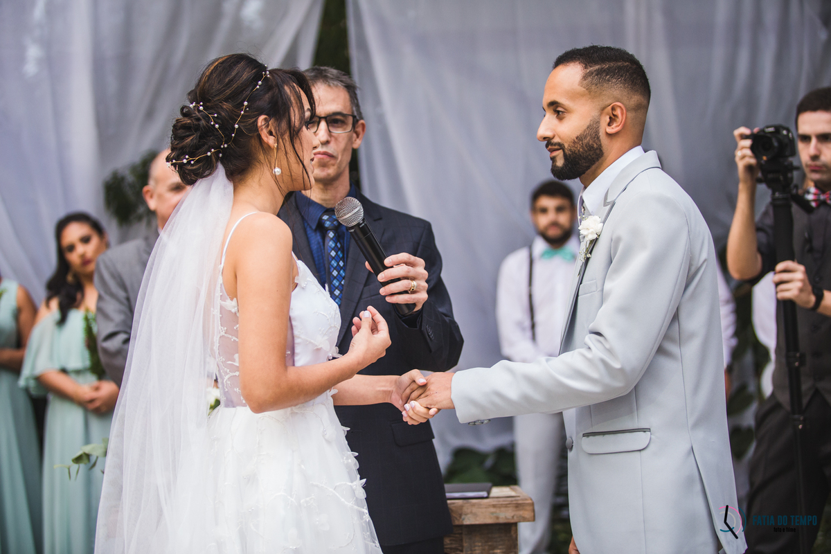 chácara recanto verde, chácara em suzano, casamento no campo, casamento em chácara, vestido de noiva, noiva morena, decoração boho, diy casamento, decoração diy, casamento ao ar livre, casamento com verde, decoração colorida, casamento de dia