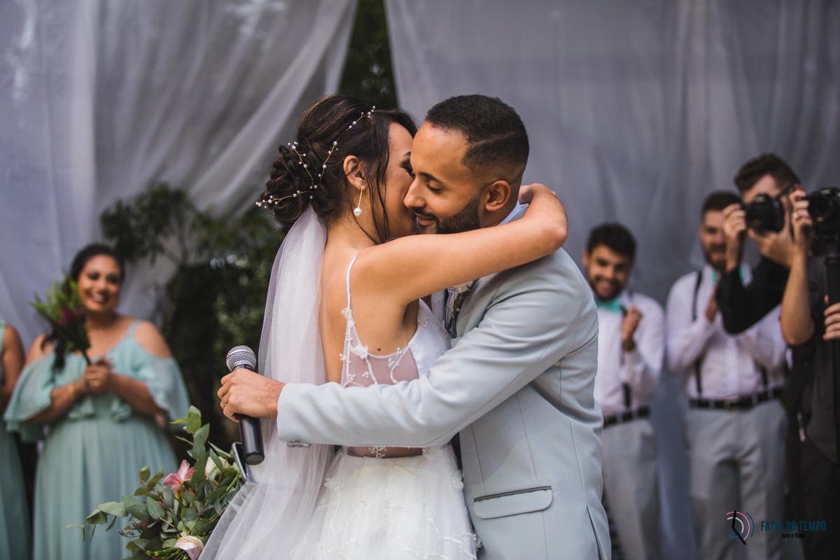 chácara recanto verde, chácara em suzano, casamento no campo, casamento em chácara, vestido de noiva, noiva morena, decoração boho, diy casamento, decoração diy, casamento ao ar livre, casamento com verde, decoração colorida, casamento de dia