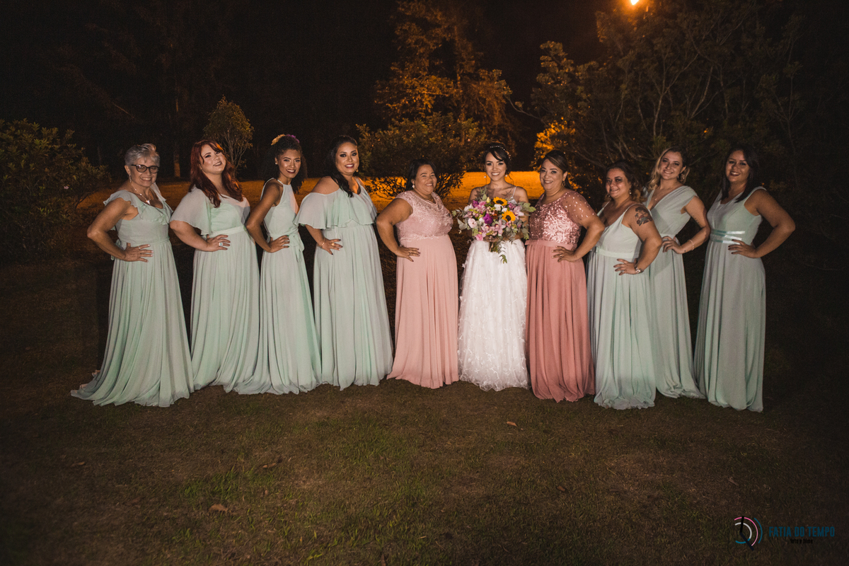 chácara recanto verde, chácara em suzano, casamento no campo, casamento em chácara, vestido de noiva, noiva morena, decoração boho, diy casamento, decoração diy, casamento ao ar livre, casamento com verde, decoração colorida, casamento de dia