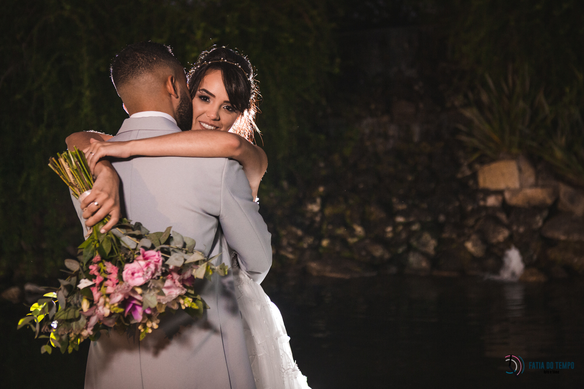 chácara recanto verde, chácara em suzano, casamento no campo, casamento em chácara, vestido de noiva, noiva morena, decoração boho, diy casamento, decoração diy, casamento ao ar livre, casamento com verde, decoração colorida, casamento de dia
