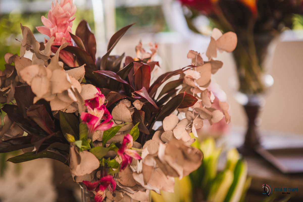 chácara recanto verde, chácara em suzano, casamento no campo, casamento em chácara, vestido de noiva, noiva morena, decoração boho, diy casamento, decoração diy, casamento ao ar livre, casamento com verde, decoração colorida, casamento de dia