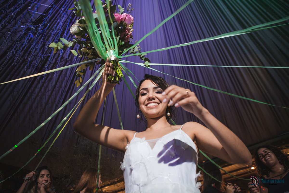 chácara recanto verde, chácara em suzano, casamento no campo, casamento em chácara, vestido de noiva, noiva morena, decoração boho, diy casamento, decoração diy, casamento ao ar livre, casamento com verde, decoração colorida, casamento de dia