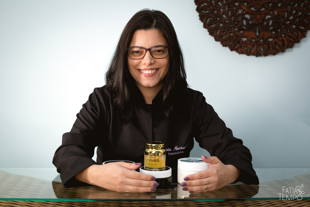 esteticista, foto esteticista, profissional esteticista, foto corporativa, foto para perfil profissional, ser esteticista, foto para empresas, esteticista nas redes sociais, curso para esteticista, instagram de esteticista, fotos profissionais