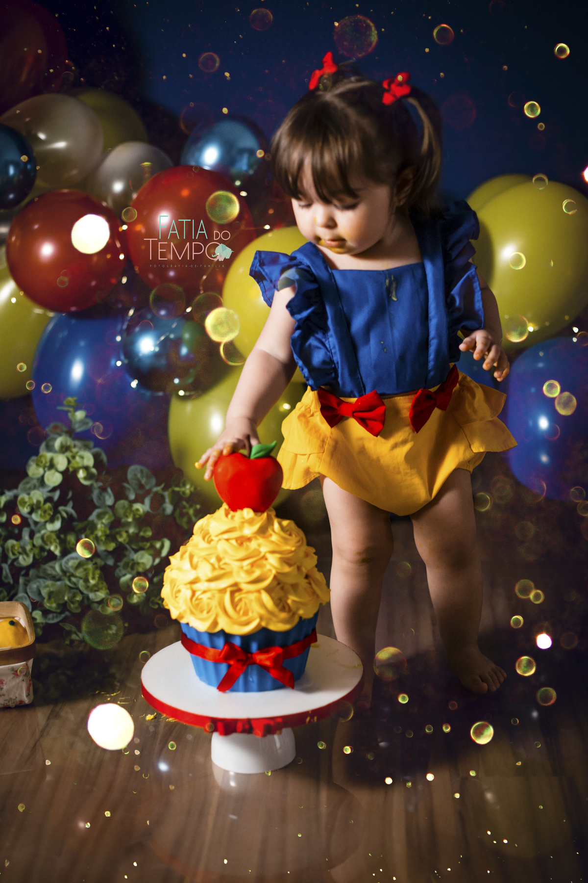 Smash the cake, ensaio infantil, ensaio de aniversario, ensaio de 1 ano, estudio fotografico, estudio no abc, estudio em são caetano, fotos em estudio, fotos de bebe, ensaio de aniversario em estudio