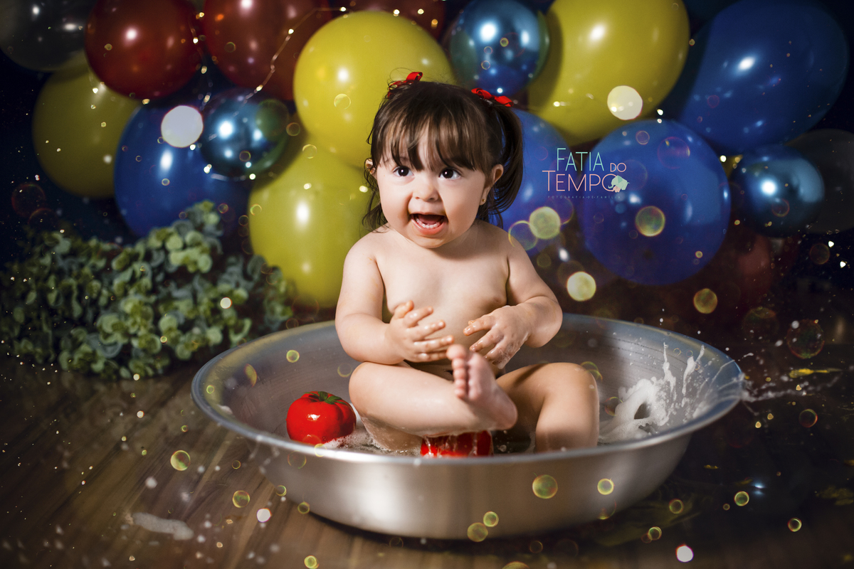 Smash the cake, ensaio infantil, ensaio de aniversario, ensaio de 1 ano, estudio fotografico, estudio no abc, estudio em são caetano, fotos em estudio, fotos de bebe, ensaio de aniversario em estudio