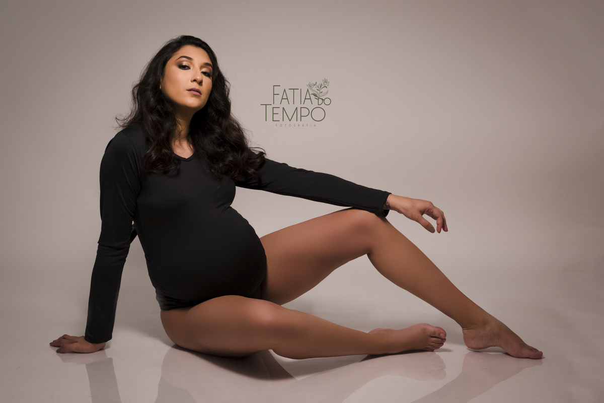 ensaio gestante, ensaio em estudio gestante, ensaio gestante em estudio, estudio fotografico são caetano, fotos gestante, gestante de vestido, gestante vestido vermelho, fotografia de gestante, fotografa de gestante, fotos de gestante