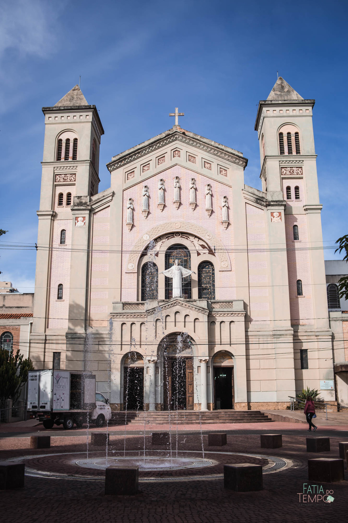 Batizado, foto de batizado, fotografia de batizado, igreja sagrada familia, matriz são caetano, batizado na igreja, festa de batizado, batizado de menina, batizando na igreja, batizado matriz, 