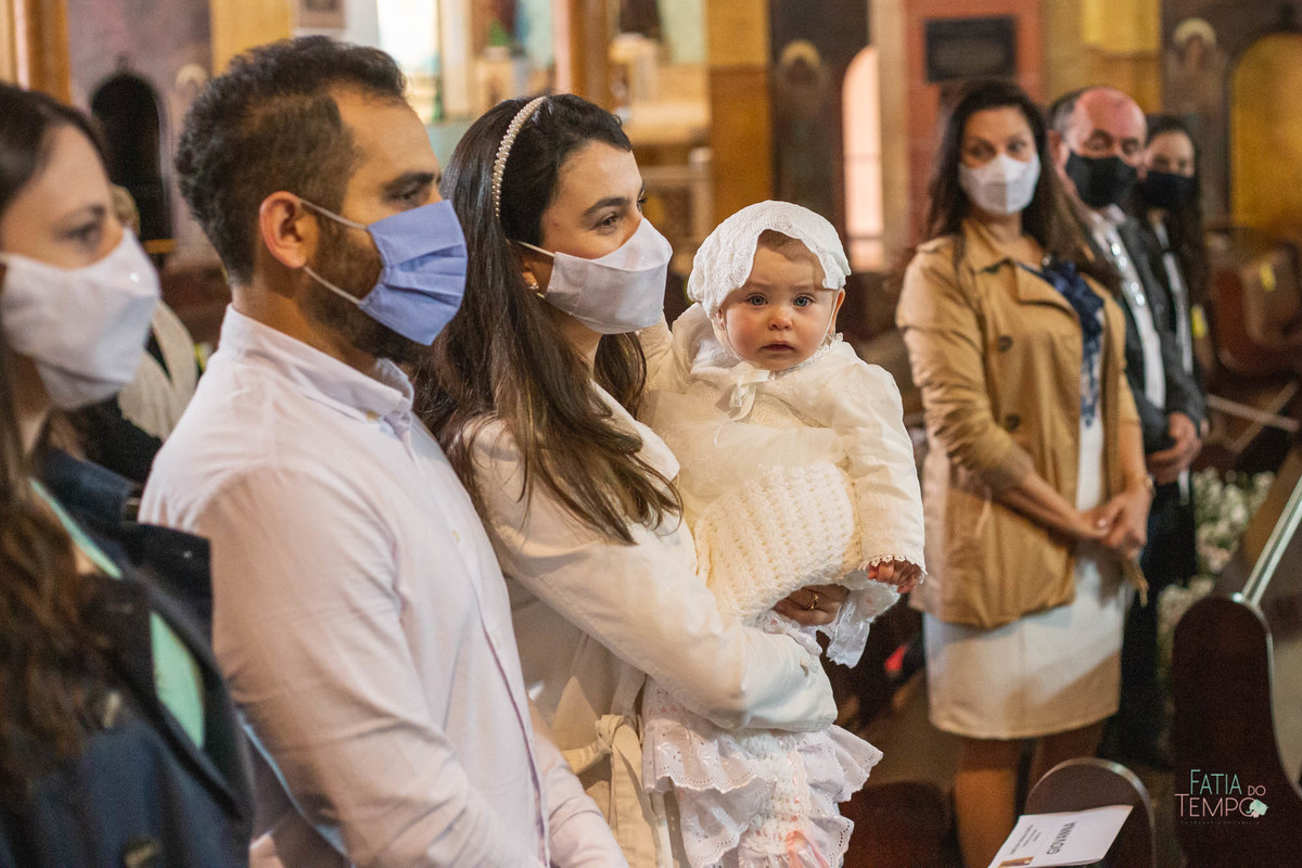 Batizado, foto de batizado, fotografia de batizado, igreja sagrada familia, matriz são caetano, batizado na igreja, festa de batizado, batizado de menina, batizando na igreja, batizado matriz, 
