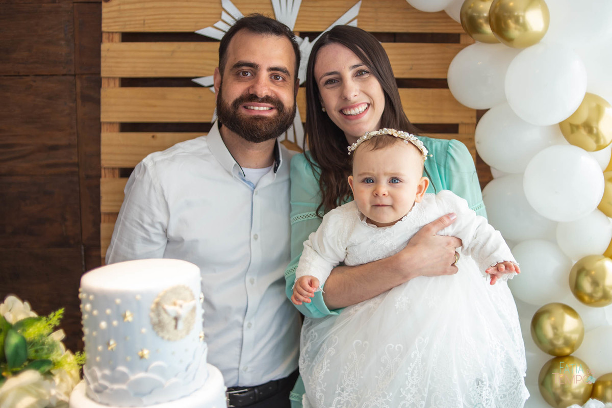 Batizado, foto de batizado, fotografia de batizado, igreja sagrada familia, matriz são caetano, batizado na igreja, festa de batizado, batizado de menina, batizando na igreja, batizado matriz, 