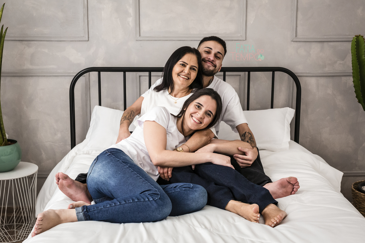 Ensaio de familia, ensaio familia em estudio, estudio lifestyle, estudio em sao caetano do sul, ensaio familiar em estudio, ensaio lindo de familia, familia, mãe e filhos, ensaio mae e filhos, estudio fatia do tempo, fatia do tempo