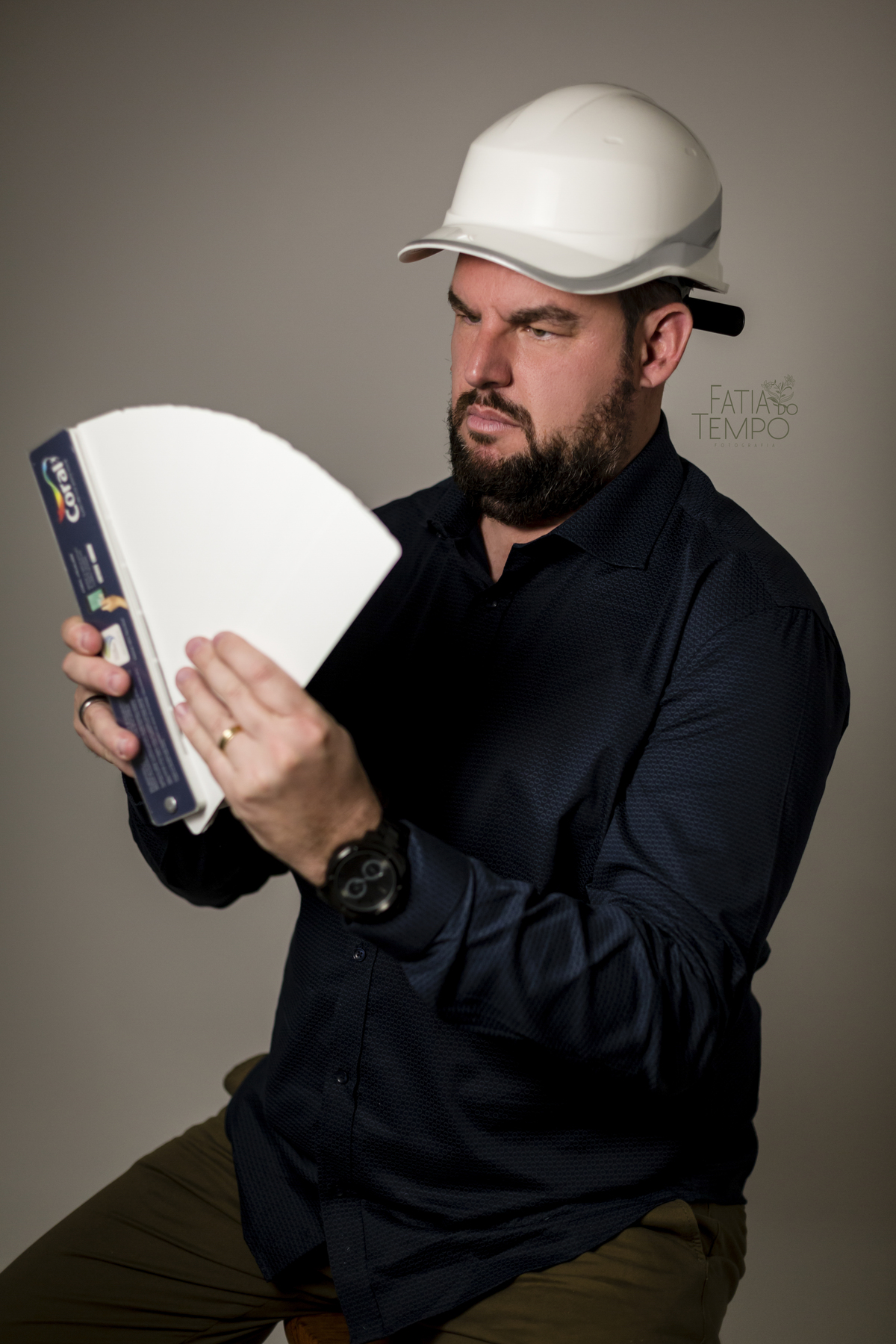 ensaio corporativo, perfil profissional, ensaio linkedin, linkedin, fotos para perfil profissional, fotos corporativas, ensaio corporativo em estudio, ensaio em estudio, ensaio profissional em estudio, fatia do tempo, estudio em são caetano do sul