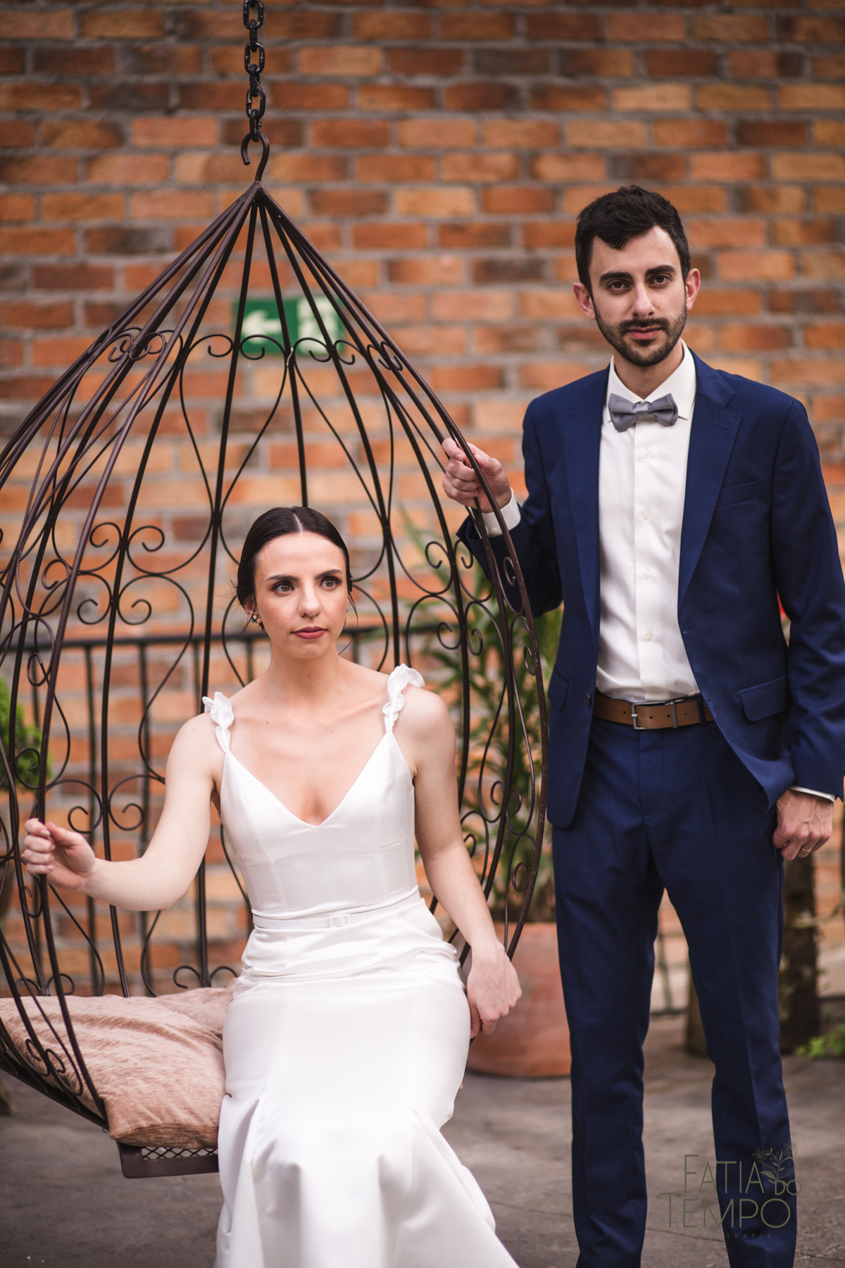 Pelle Capelli hair, Sitio São Jorge, Jardim Secreto, Igreja Santíssima Virgem, casamento na igreja, igreja, noiva classica, noivo de azul, noivo terno azul, familia em casamento, mini wedding, casamento pequeno, casamento intimista, buque da noiva