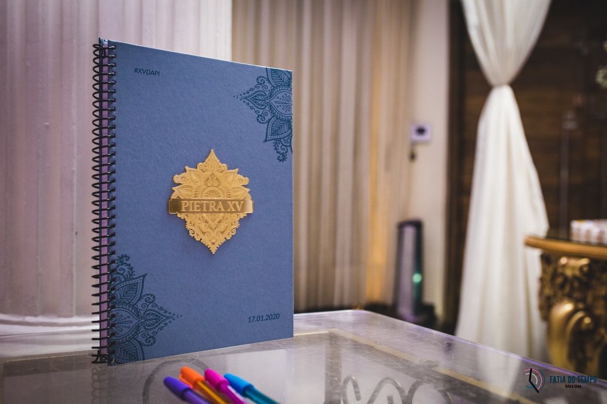 aniversario de 15 anos, debutante, festa de 15 anos, xv+1, 15+1, aniversario de adolescente, festa, balada de 15 anos, vestido de 15 anos, vestidos de 15 anos, debutante de azul, debutar, fazer 15 anos, adolescente