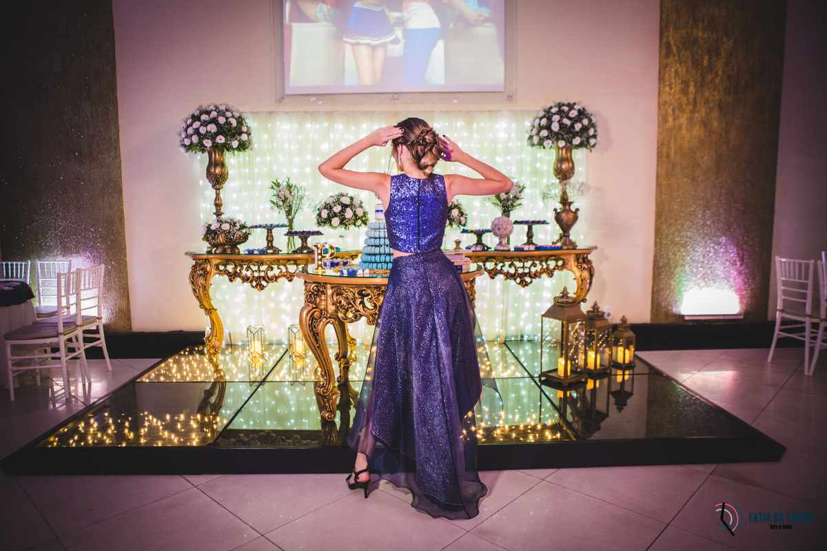 aniversario de 15 anos, debutante, festa de 15 anos, xv+1, 15+1, aniversario de adolescente, festa, balada de 15 anos, vestido de 15 anos, vestidos de 15 anos, debutante de azul, debutar, fazer 15 anos, adolescente