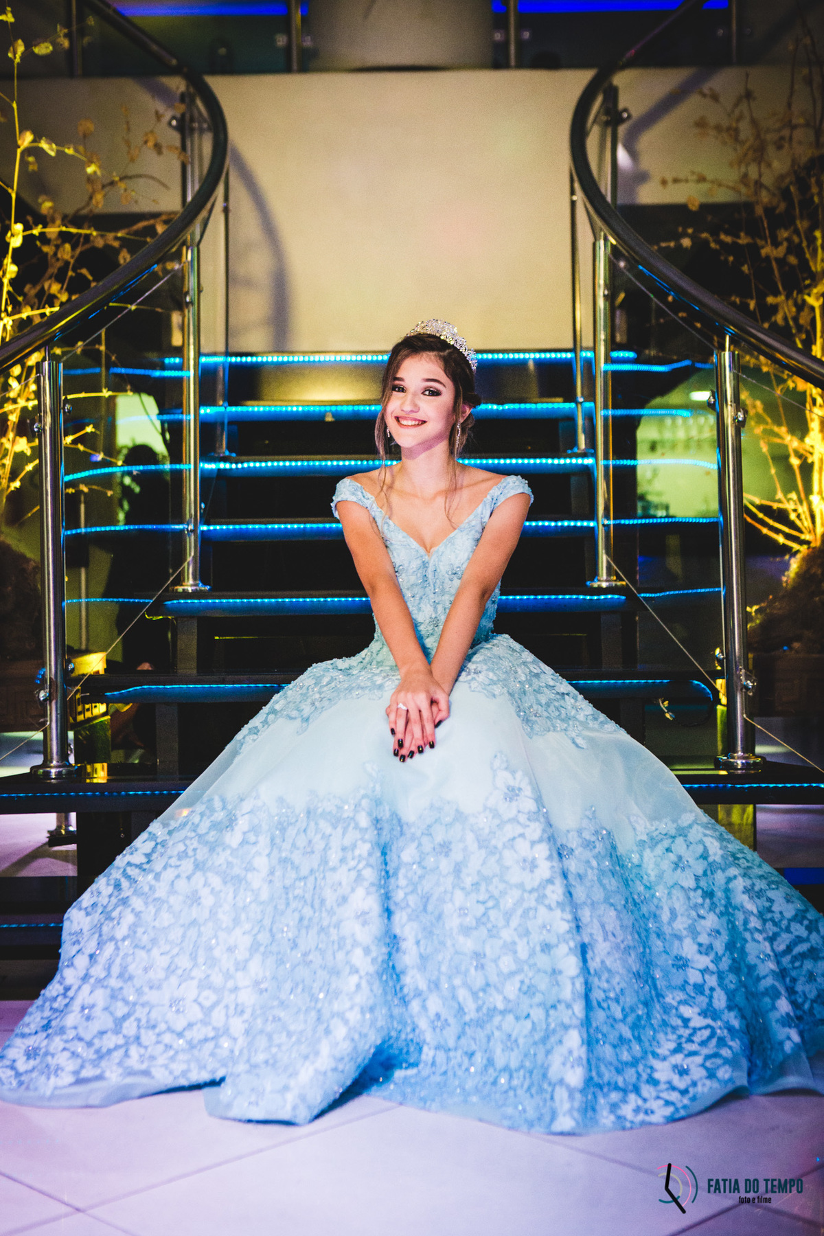 aniversario de 15 anos, debutante, festa de 15 anos, xv+1, 15+1, aniversario de adolescente, festa, balada de 15 anos, vestido de 15 anos, vestidos de 15 anos, debutante de azul, debutar, fazer 15 anos, adolescente