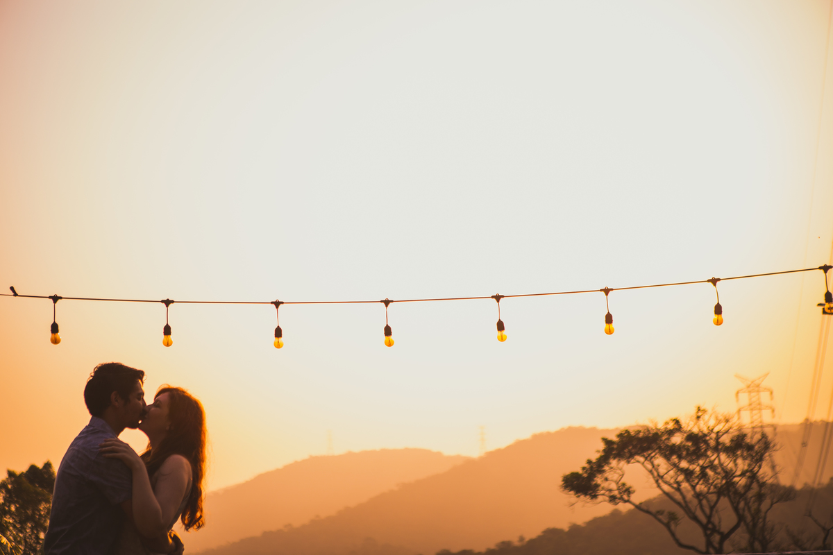 ensaio pre casamento, ensaio pre wedding, ensaio de casais, ensaio no trailer, ensaio por do sol, ensaio intimista, ensaio roots, ensaio good vibe, casais good vibes, trailer para casais, ensaio antes do casamento, por do sol, ensaio com marshamello