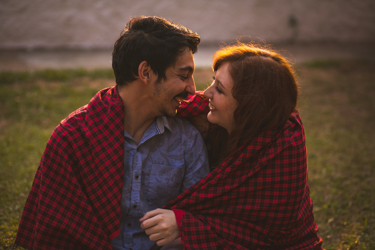 ensaio pre casamento, ensaio pre wedding, ensaio de casais, ensaio no trailer, ensaio por do sol, ensaio intimista, ensaio roots, ensaio good vibe, casais good vibes, trailer para casais, ensaio antes do casamento, por do sol, ensaio com marshamello