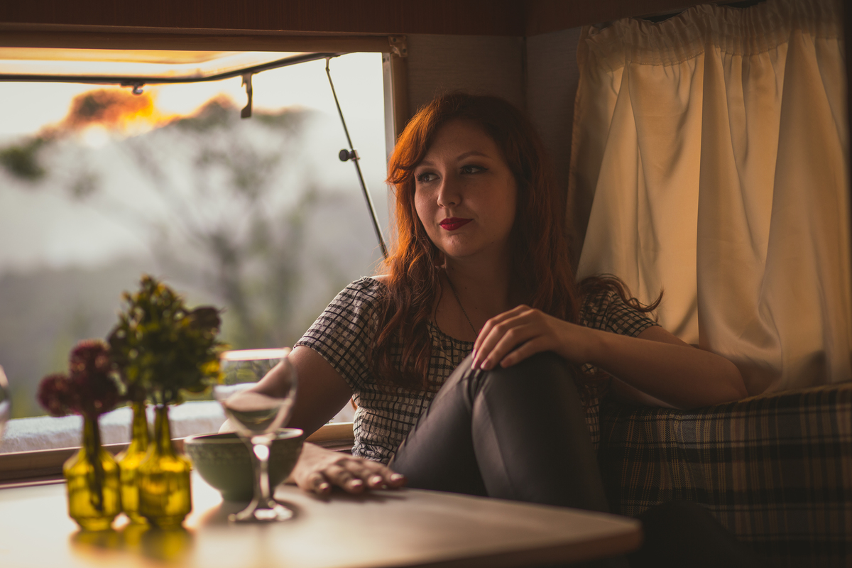 ensaio pre casamento, ensaio pre wedding, ensaio de casais, ensaio no trailer, ensaio por do sol, ensaio intimista, ensaio roots, ensaio good vibe, casais good vibes, trailer para casais, ensaio antes do casamento, por do sol, ensaio com marshamello
