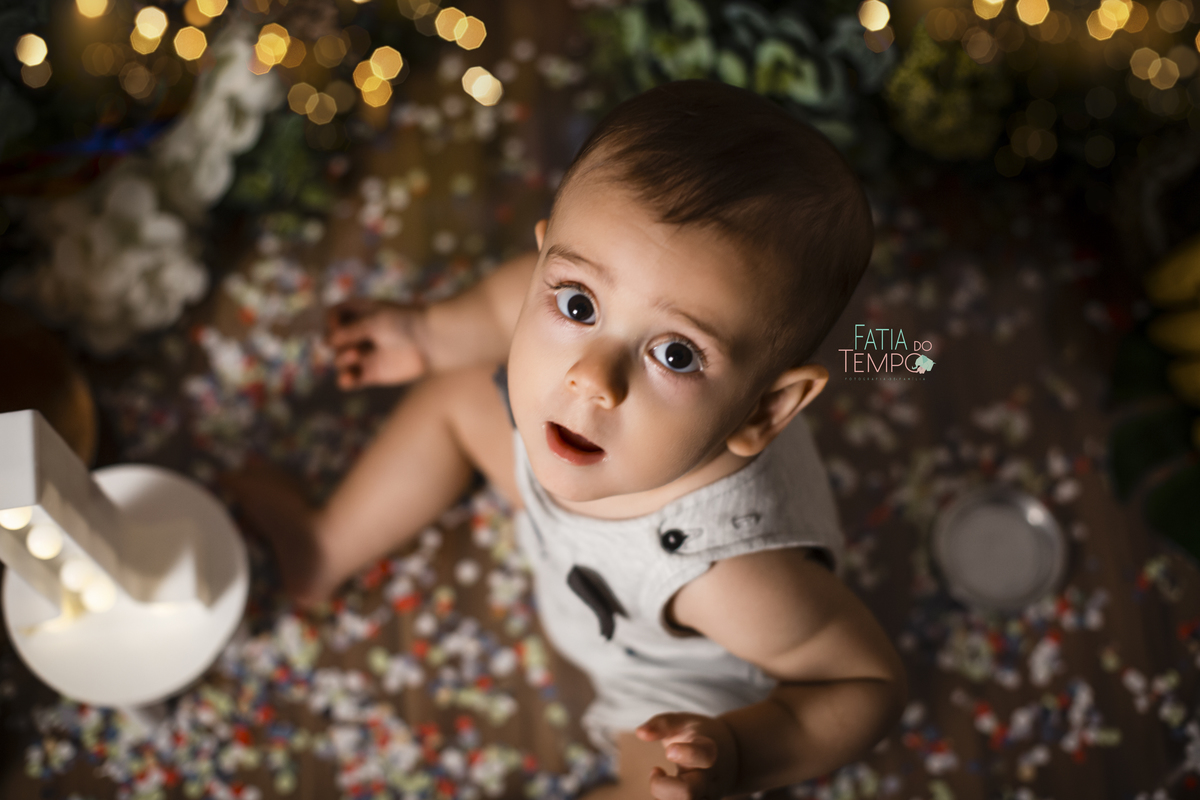 Smash the fruit, smash the cake, bolo de frutas, inspiracao smash the cake, bebe sem açucar, bolo sem açucar, ensaio de 1 aninho, ensaio de 1 ano, mae de menina, ensaio de 1 ano em estúdio, estúdio em são caetano do sul, estúdio no abc, estudio fotografic