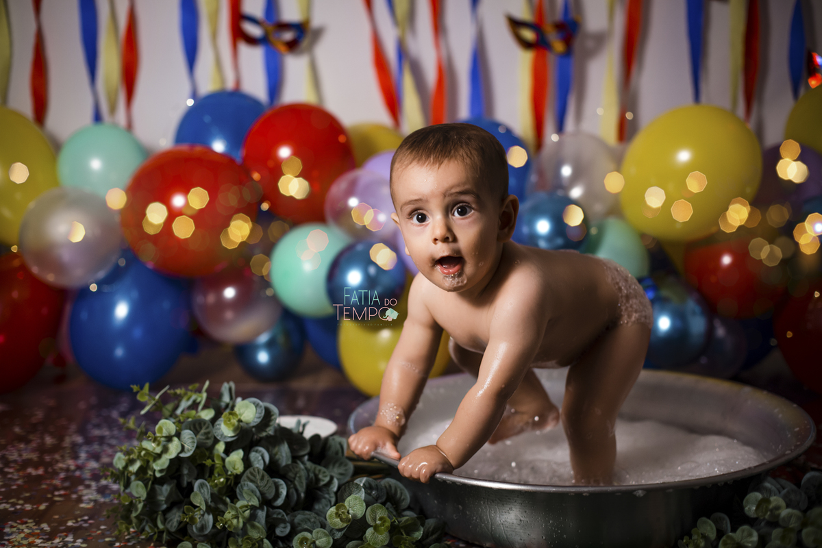 Smash the fruit, smash the cake, bolo de frutas, inspiracao smash the cake, bebe sem açucar, bolo sem açucar, ensaio de 1 aninho, ensaio de 1 ano, mae de menina, ensaio de 1 ano em estúdio, estúdio em são caetano do sul, estúdio no abc, estudio fotografic