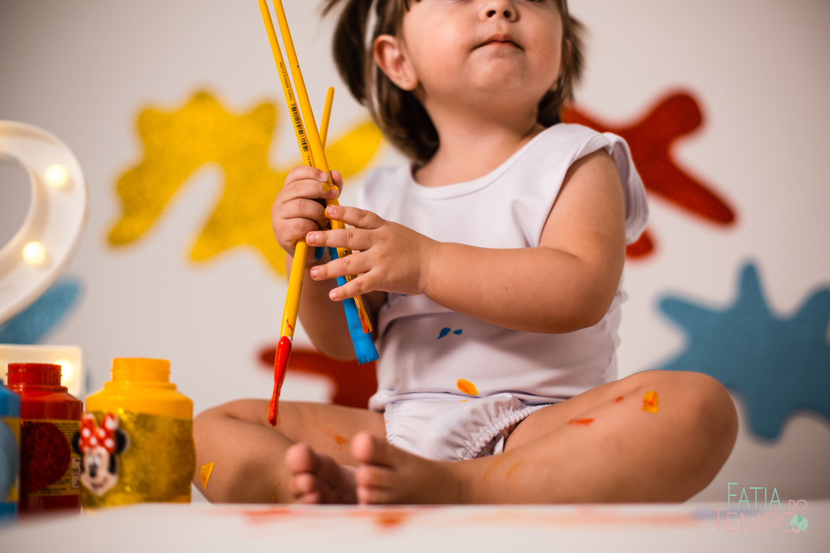 paint baby, ensaio de 1 ano, ensaio de 2 anos, estudio fotografico, estudio em são caetano, estudio em santo andré, fotografa de ensaios, fotografo de ensaios, ensaio de comemoração de aniversario, ensaio de pintura