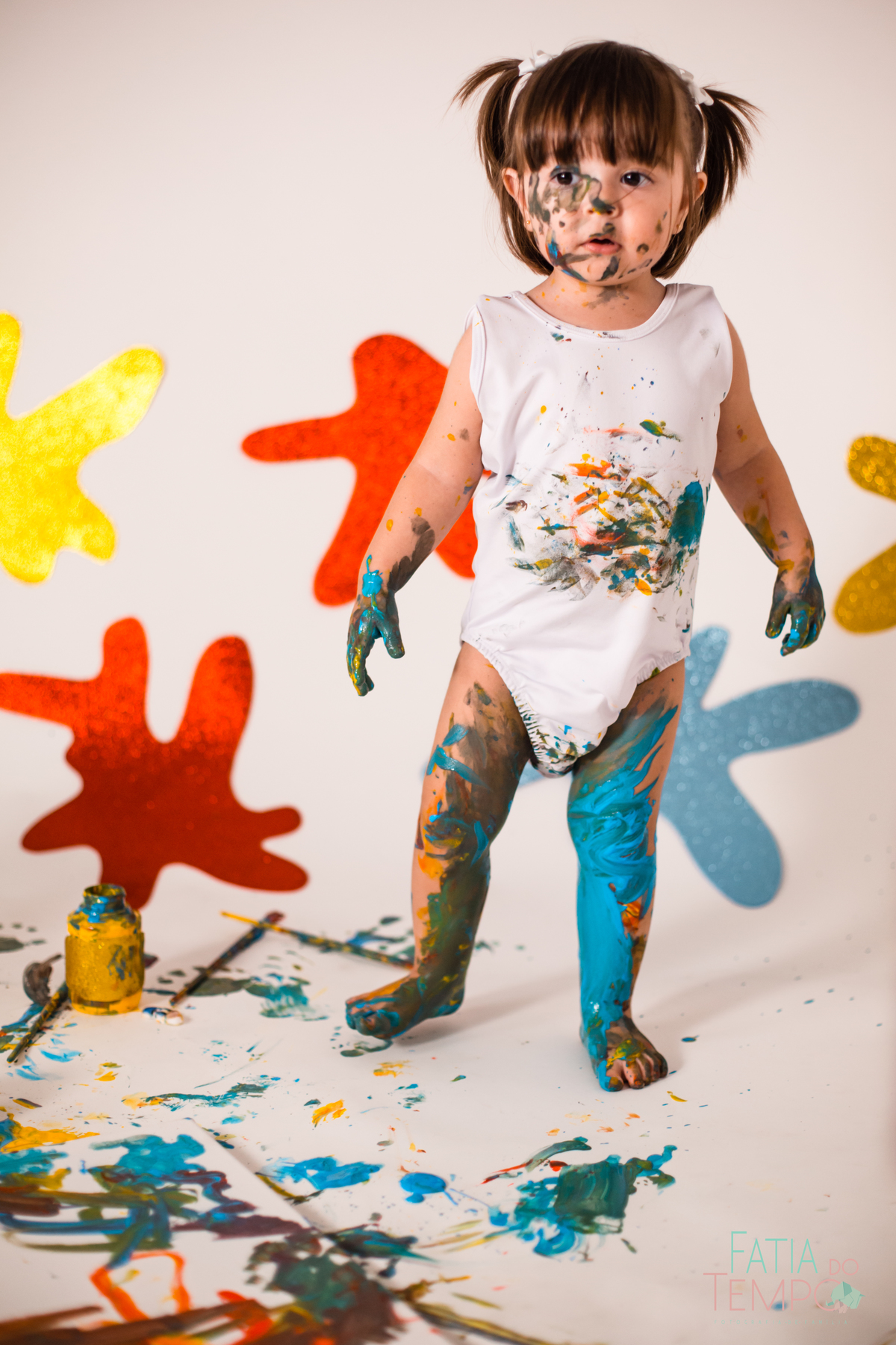 paint baby, ensaio de 1 ano, ensaio de 2 anos, estudio fotografico, estudio em são caetano, estudio em santo andré, fotografa de ensaios, fotografo de ensaios, ensaio de comemoração de aniversario, ensaio de pintura