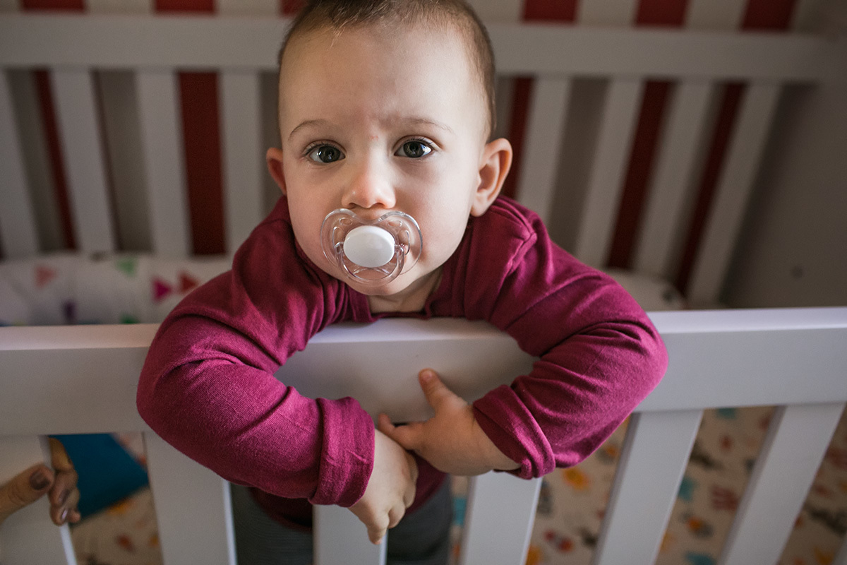 bebê acabando de acordar, por Adriana Costa