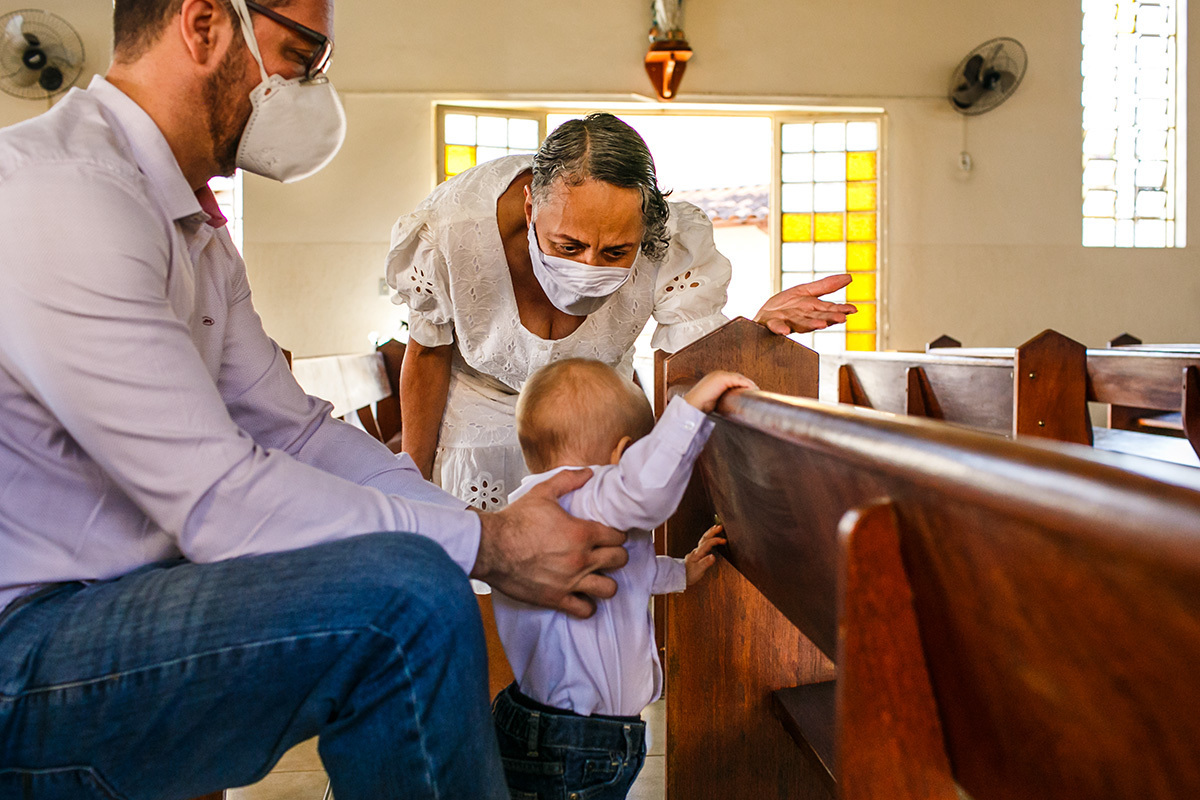 madrinha chegando na Igreja