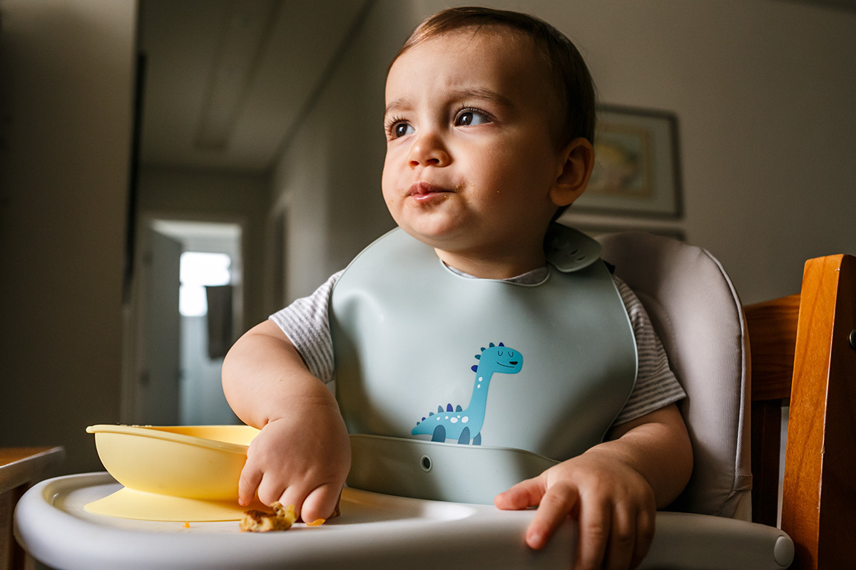 bebê na introdução alimentar