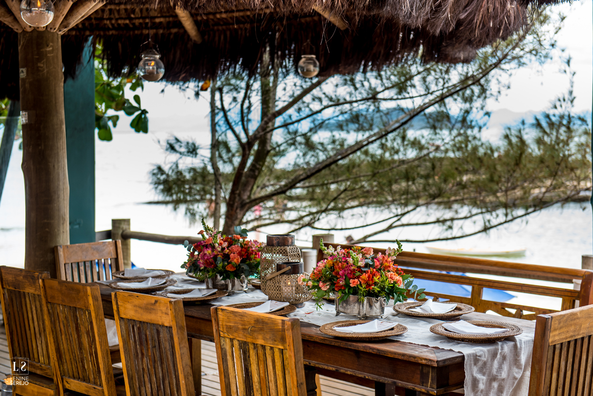 Casamento em Búzios, Nanda e Victor, decoração Vagalumes e Pirilampos e Fotografia do Lenine Serejo? Quer mais? Teve Bendito Casamento. Foto 20