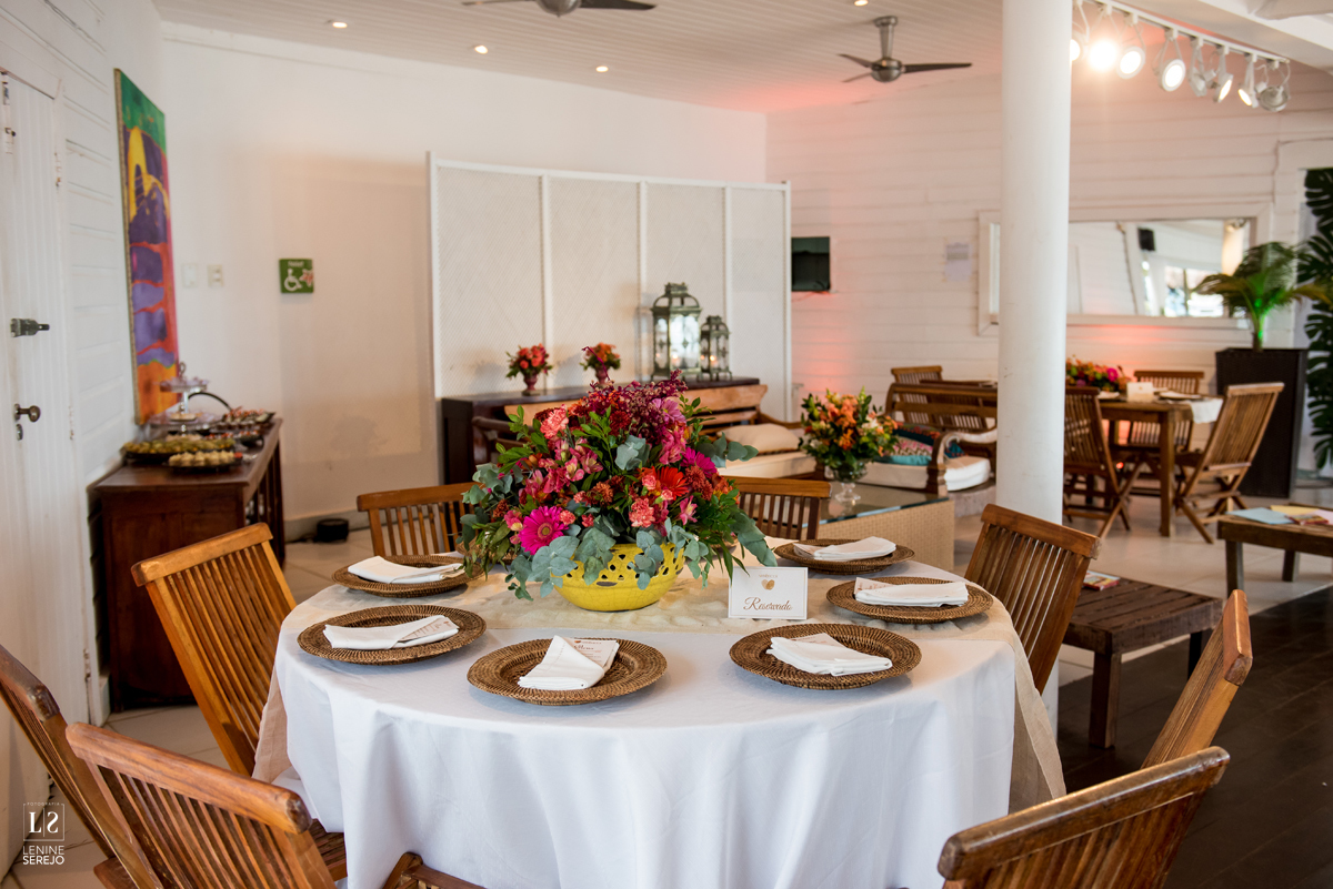 Casamento em Búzios, Nanda e Victor, decoração Vagalumes e Pirilampos e Fotografia do Lenine Serejo? Quer mais? Teve Bendito Casamento. Foto 21