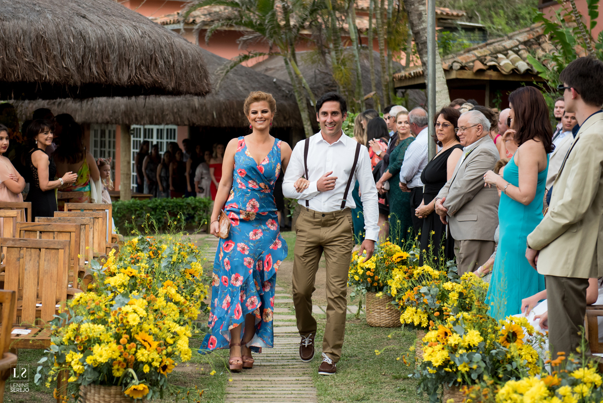 Casamento em Búzios, Nanda e Victor, decoração Vagalumes e Pirilampos e Fotografia do Lenine Serejo? Quer mais? Teve Bendito Casamento. Foto 32