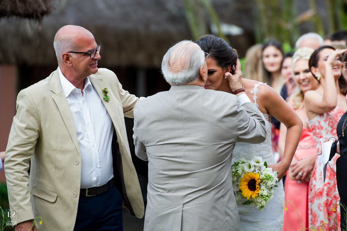 Casamento em Búzios, Nanda e Victor, decoração Vagalumes e Pirilampos e Fotografia do Lenine Serejo? Quer mais? Teve Bendito Casamento. Foto 37