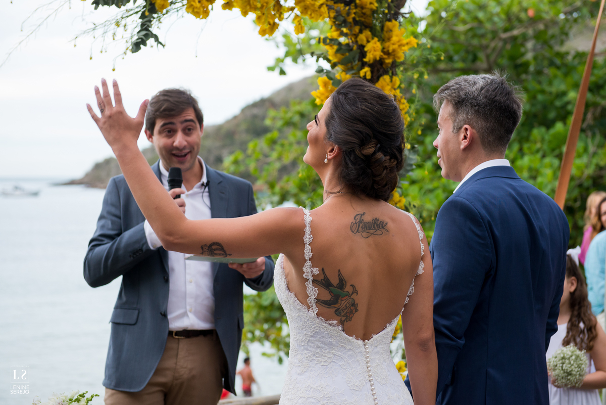 Casamento em Búzios, Nanda e Victor, decoração Vagalumes e Pirilampos e Fotografia do Lenine Serejo? Quer mais? Teve Bendito Casamento. Foto 40