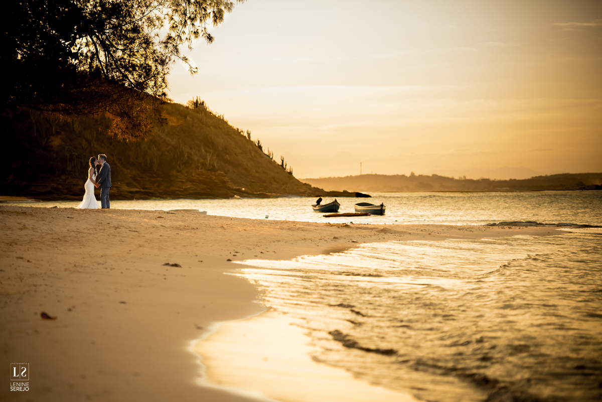 Casamento em Búzios, Nanda e Victor, decoração Vagalumes e Pirilampos e Fotografia do Lenine Serejo? Quer mais? Teve Bendito Casamento. Foto 4