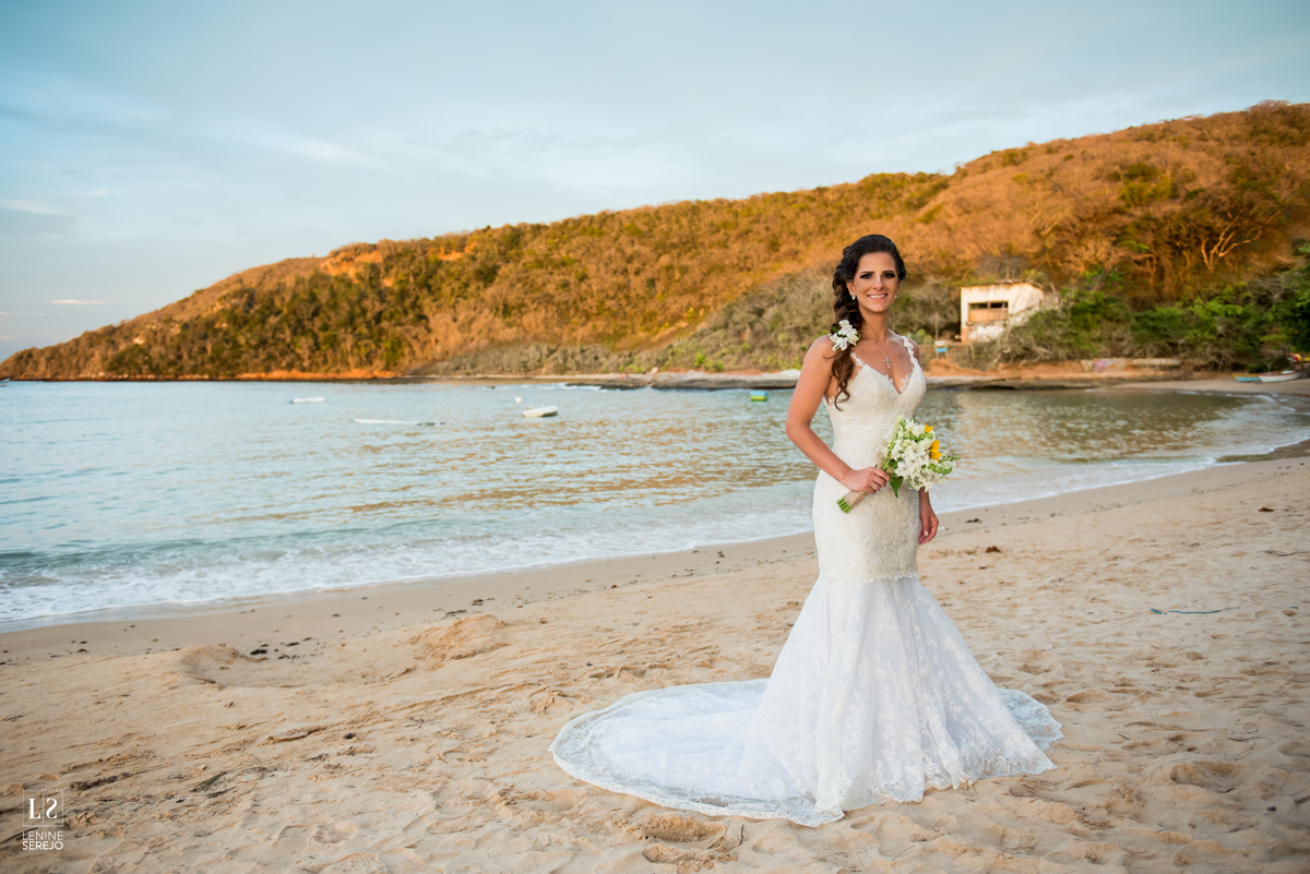 Casamento em Búzios, Nanda e Victor, decoração Vagalumes e Pirilampos e Fotografia do Lenine Serejo? Quer mais? Teve Bendito Casamento. Foto 6