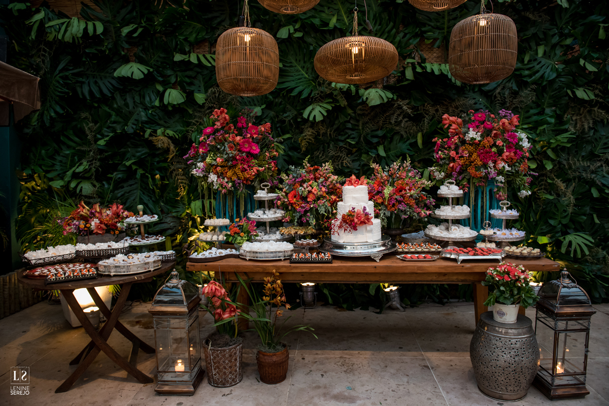 Casamento em Búzios, Nanda e Victor, decoração Vagalumes e Pirilampos e Fotografia do Lenine Serejo? Quer mais? Teve Bendito Casamento. Foto 69