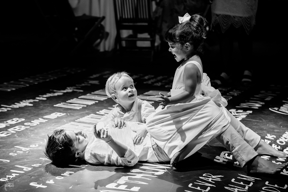 Casamento em Búzios, Nanda e Victor, decoração Vagalumes e Pirilampos e Fotografia do Lenine Serejo? Quer mais? Teve Bendito Casamento. Foto 70