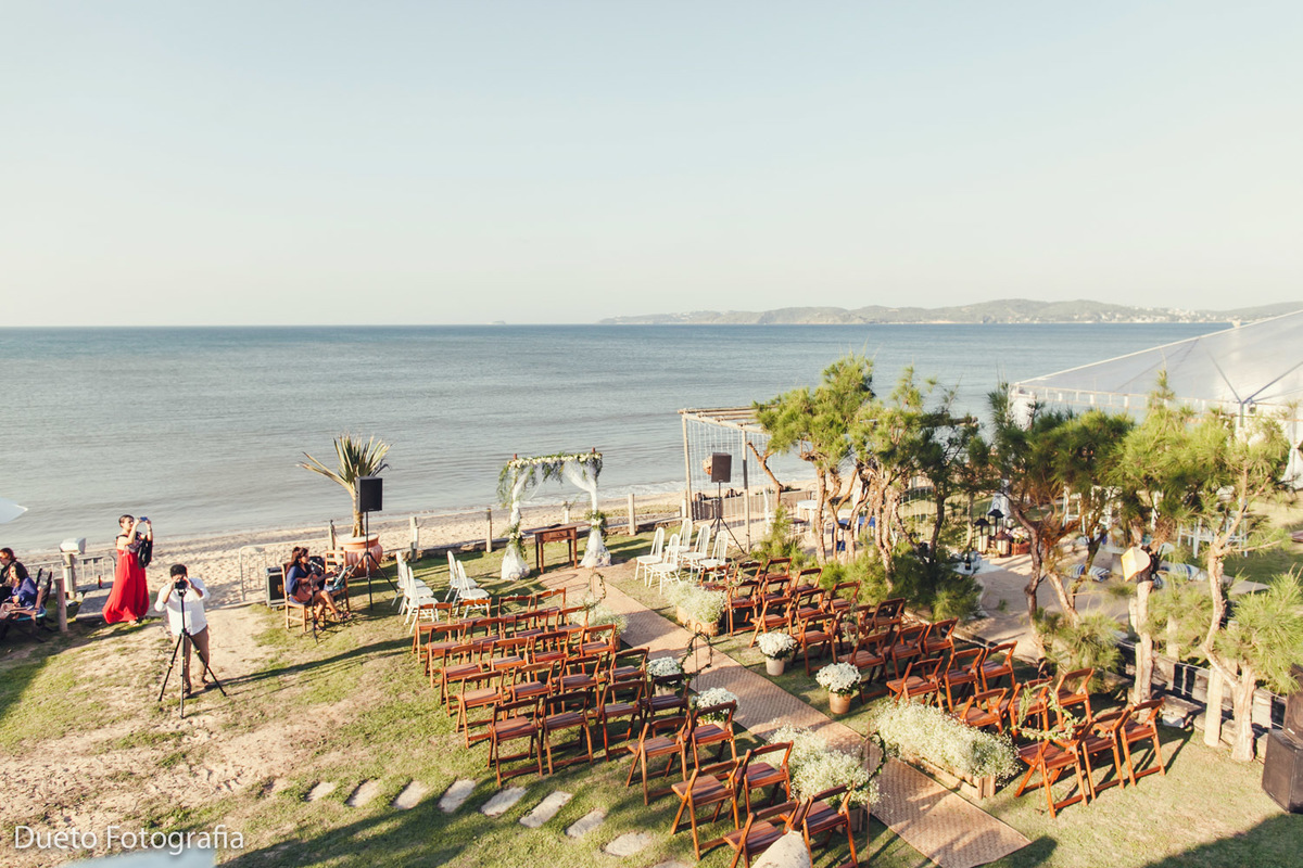 Casamento em Búzios, no estilo: Bohô Chic, Janaina e Vitor 22/07/2017, na Pousada Praia Rasa. Fotografia Dueto. Fodo de Casamento 68
