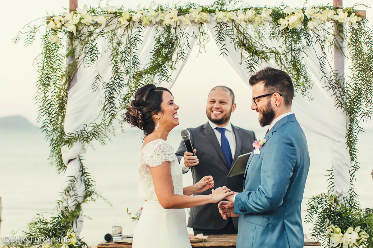 Casamento em Búzios, no estilo: Bohô Chic, Janaina e Vitor 22/07/2017, na Pousada Praia Rasa. Fotografia Dueto. Fodo de Casamento 79