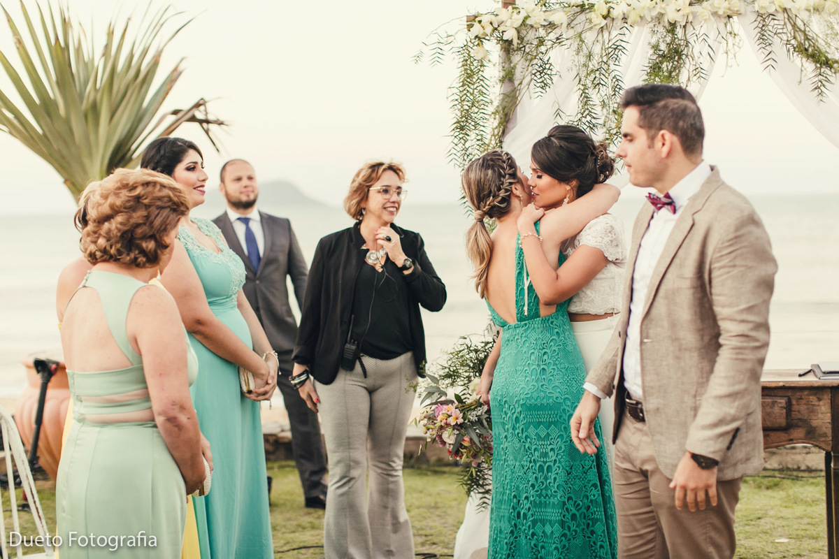 Casamento em Búzios, no estilo: Bohô Chic, Janaina e Vitor 22/07/2017, na Pousada Praia Rasa. Fotografia Dueto. Fodo de Casamento 80