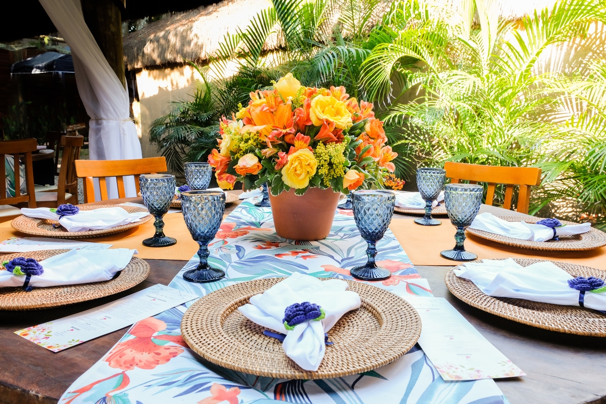 EF Cerimonial - Mari e Fernando, 14/10/2017, casamento em buzios no espelho das águas, Decoração deslumbrante do Jardim de Ornamentos com Fotos do casal do Caipora Fotografia e Fotos de decoração do Guilherme Tonna. DJ Francesca na pista. Foto 24