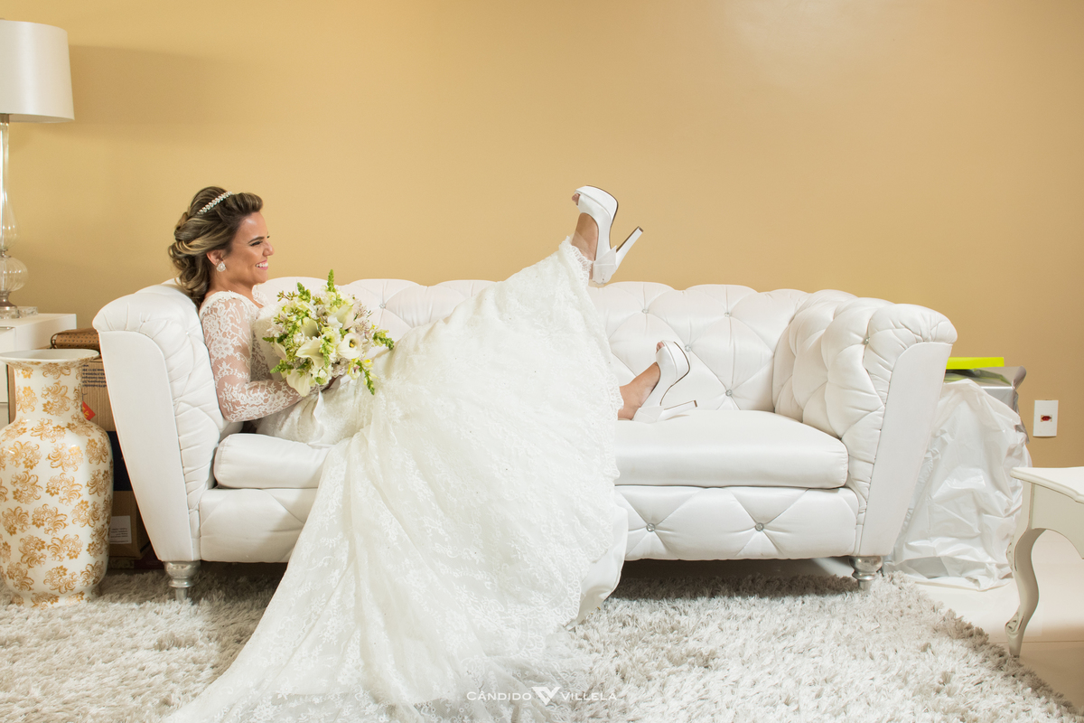 Casamento em Búzios, Paula Pessanha e Guilherme, 12/08/2017 no Costa do Sol Boutique Hotel em Búzios. Banda Rabuja, Decoração da NB Decora, Fotografia do Candido Vilella e Grupo Musical Violive para um casamento inesquecivel. Foto 47